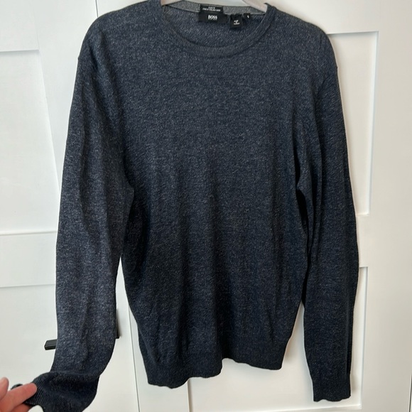 Hugo Boss light sweater - Picture 1 of 6